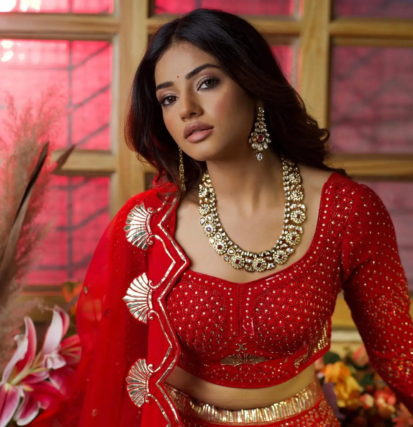 Alisha Khan Model Profile Photo
