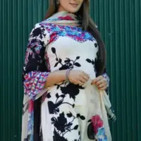 Ayesha Kapoor