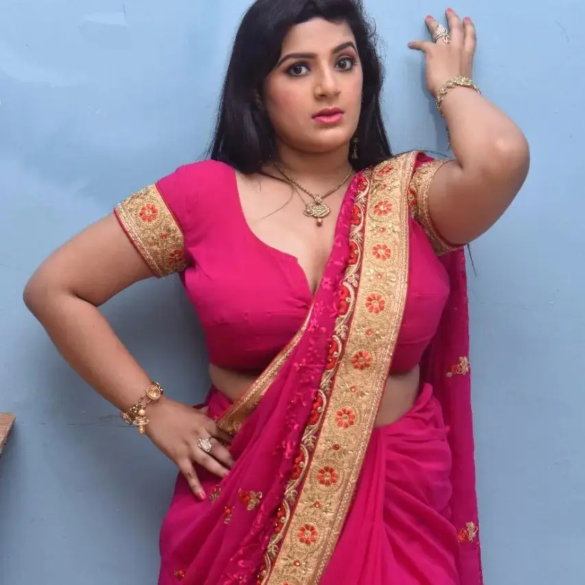 Ayushi Bhowmick Model Profile Photo
