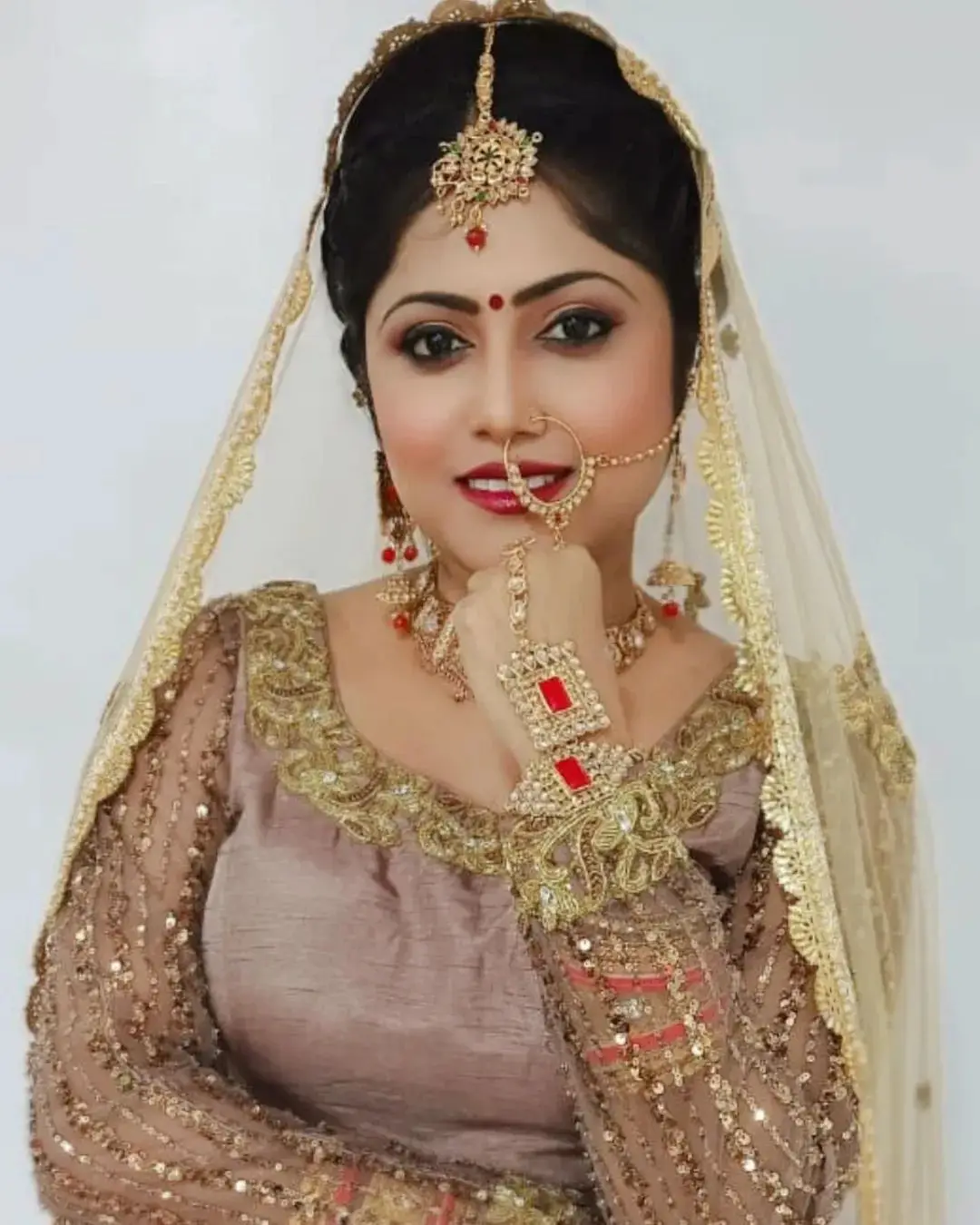 Ishika Bose Model Profile Photo